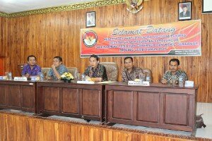 Pimpinan Bawaslu Provinsi Jambi Asnawi R yang turut mengawasi seleksi Pengawas Kecamatan di Kabupaten Sarolangun